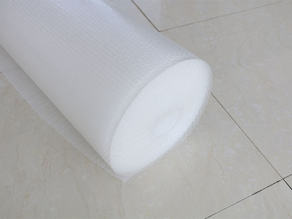 氣泡膜復(fù)合珍珠棉高質(zhì)量防震氣泡膜包裝材料多規(guī)格可選